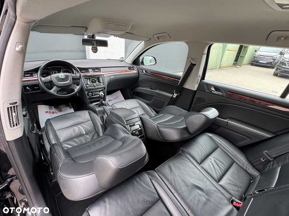 Skoda Superb 2.0 TDI PD Elegance - 31