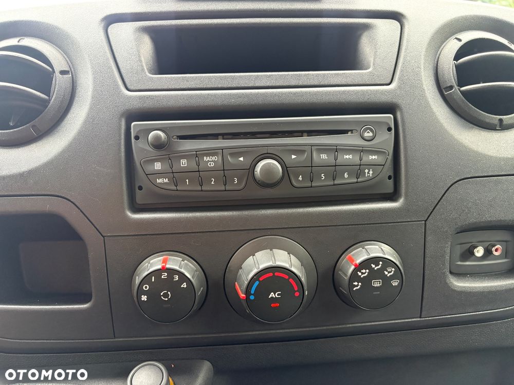 Renault Master - 15