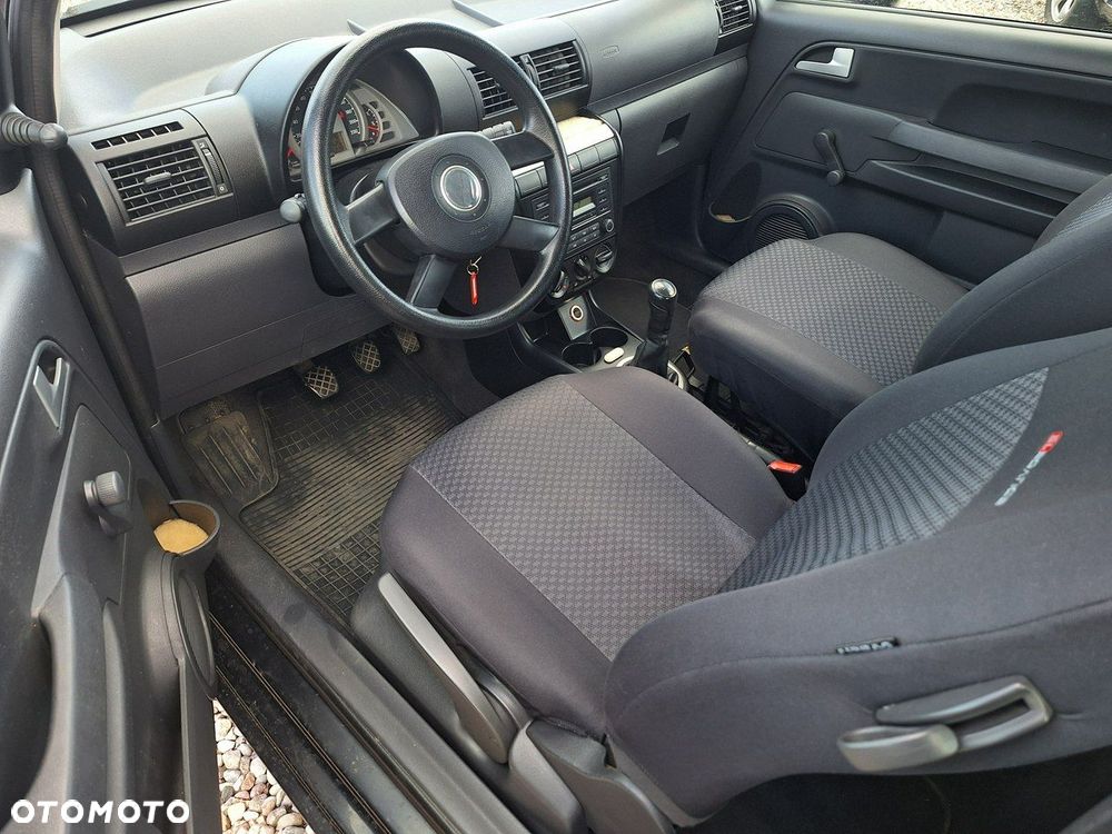 Volkswagen Fox - 9