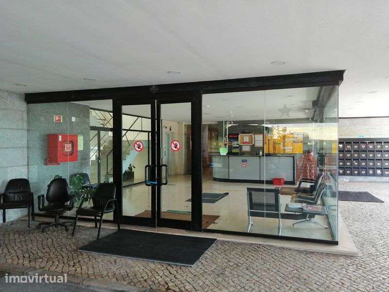 Estacionamento Estação Monte Abrão - Grande imagem: 3/12