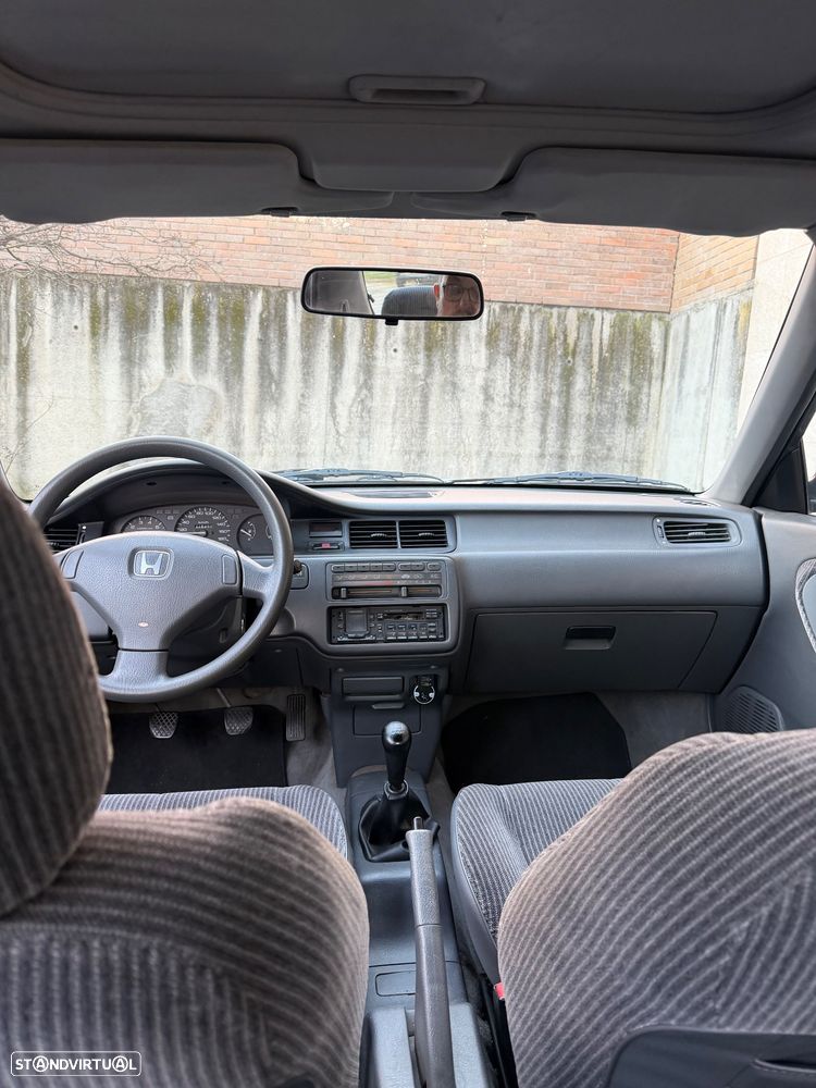 Honda Civic 1.5 LSi 16 V - 11