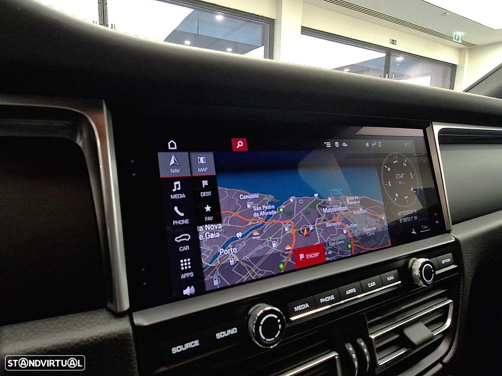 Porsche Macan Standard - 31