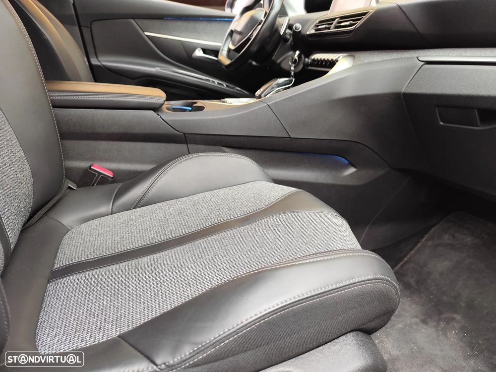 Peugeot 5008 BlueHDI 120 EAT6 Allure - 8