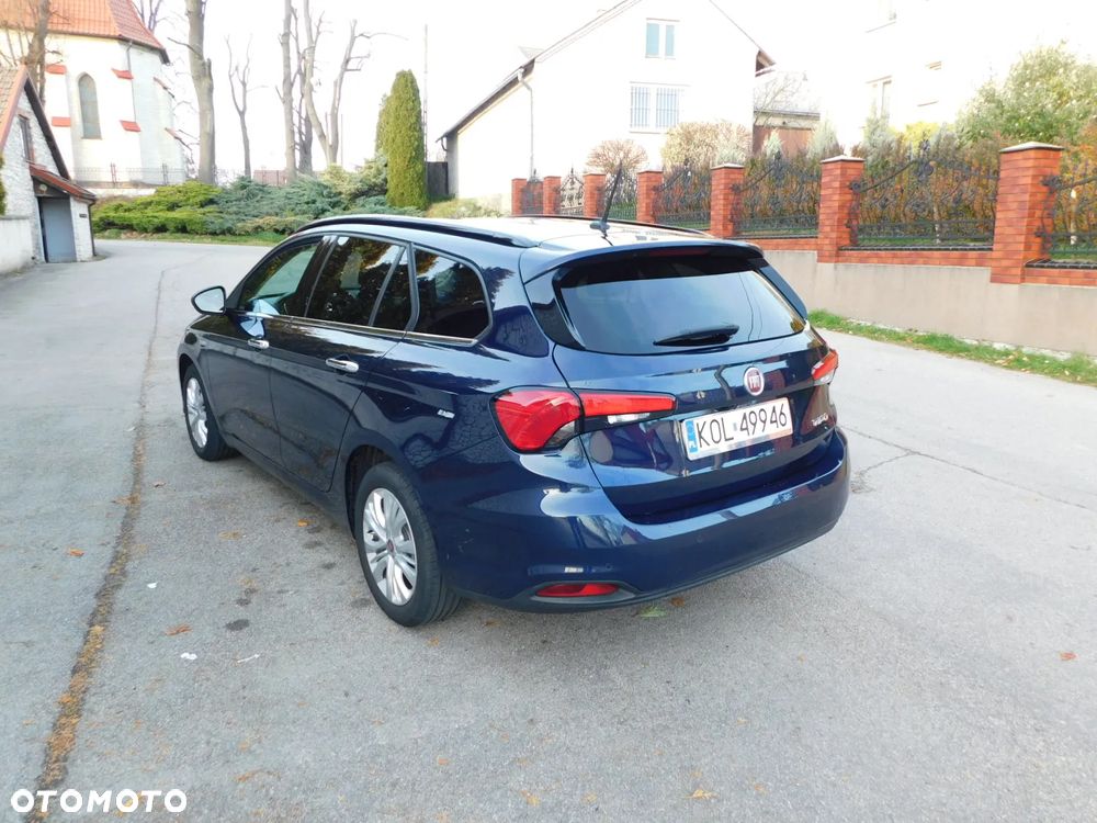 Fiat Tipo 1.4 T-Jet 16v Lounge EU6d - 6