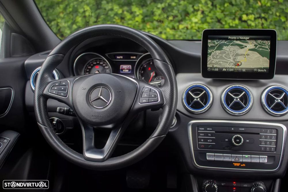 Mercedes-Benz CLA 200 Shooting Brake AMG Line Aut. - 15