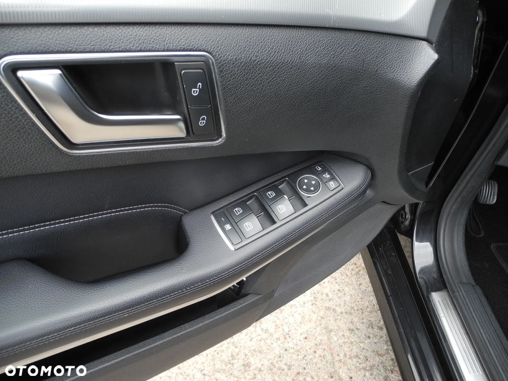 Mercedes-Benz Klasa E - 20