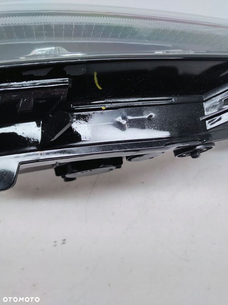 maxus euniq 6 full led prawy c00371014 - 7