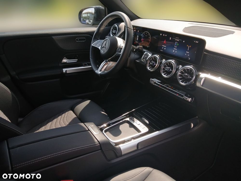 Mercedes-Benz GLB 200 Progressive 7G-DCT - 13