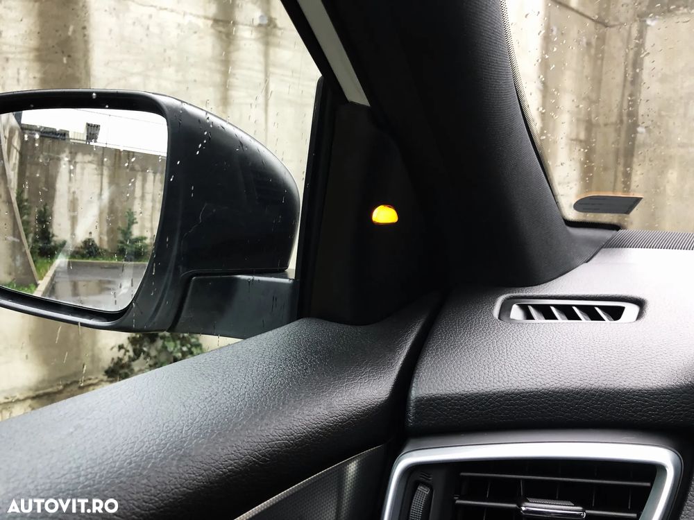 Nissan Qashqai 1.6 DCI Xtronic TEKNA+ - 23