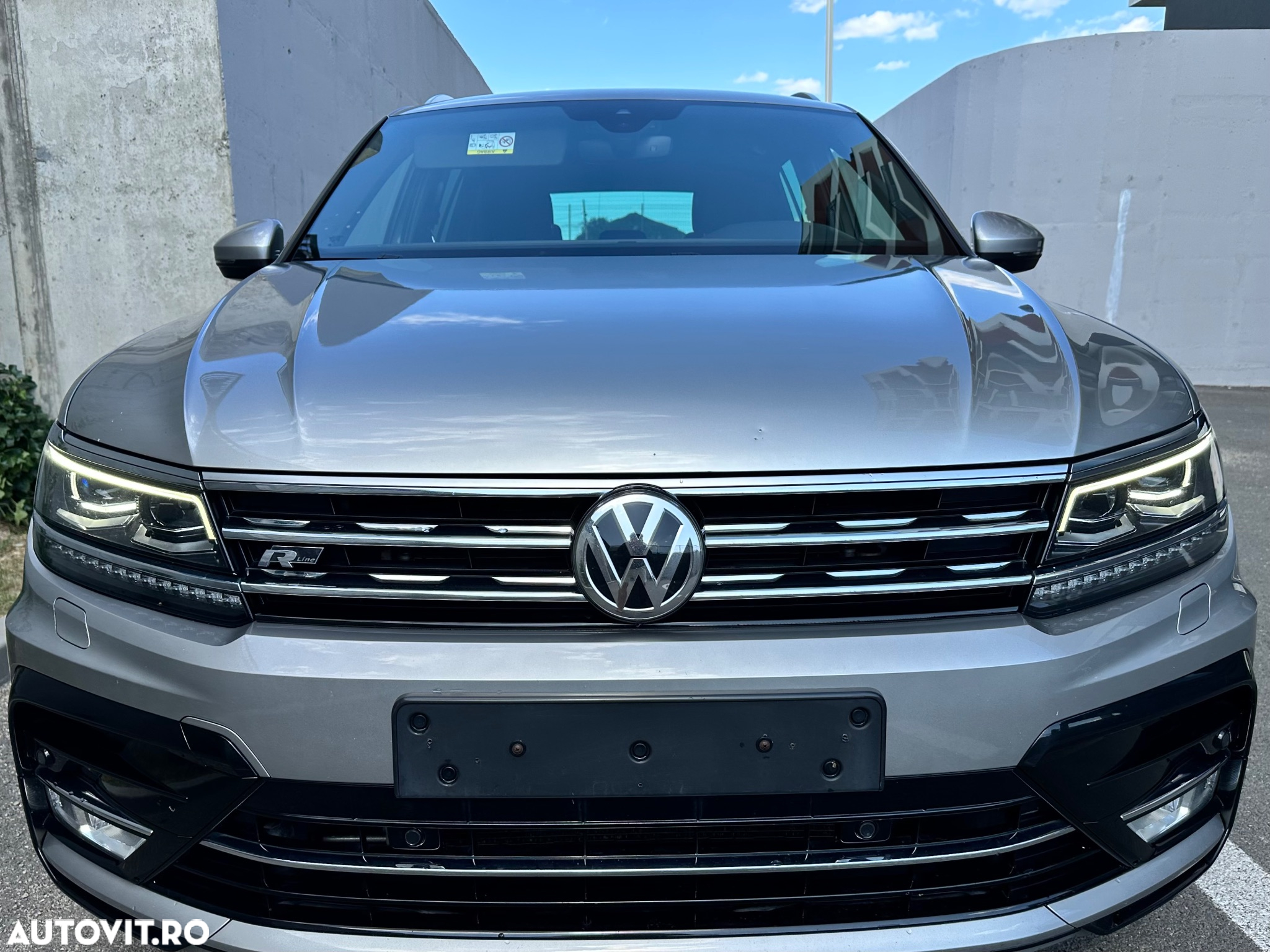 Volkswagen Tiguan 2.0 TDI SCR 4MOTION DSG R-Line - 2
