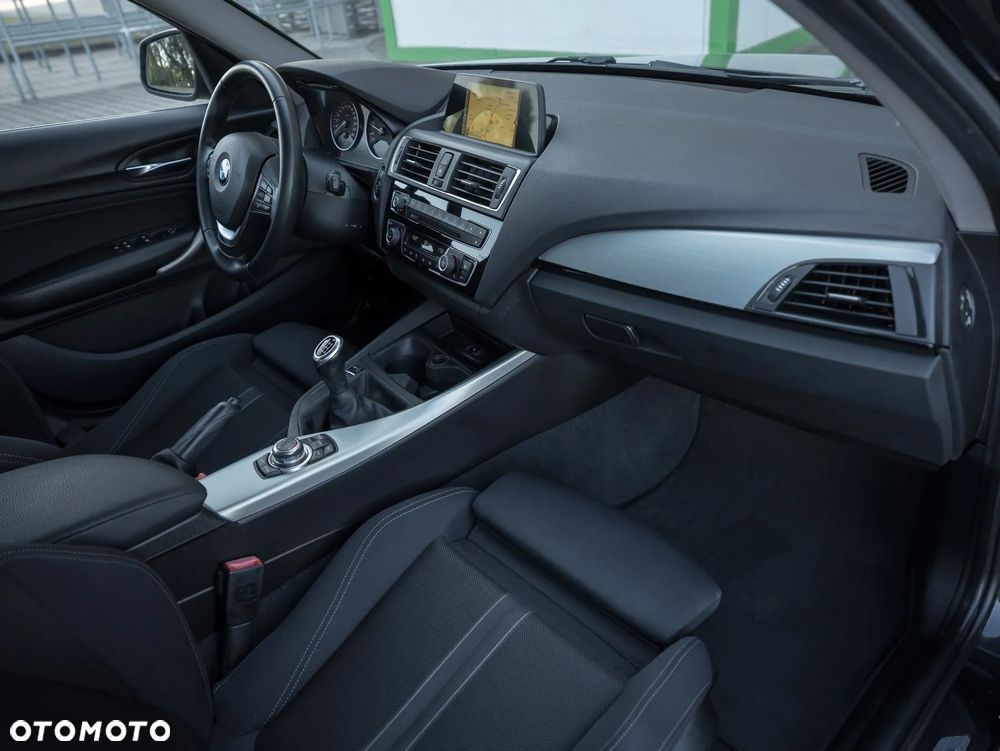 BMW Seria 1 116i Sport Line - 31