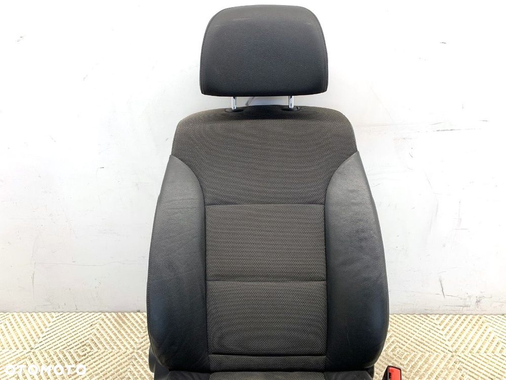 FOTEL PRAWY PRZÓD  BMW 5 (E60) 2003 - 2010 530 i 200 kW [272 KM] benzyna 2007 - 2009 - 2
