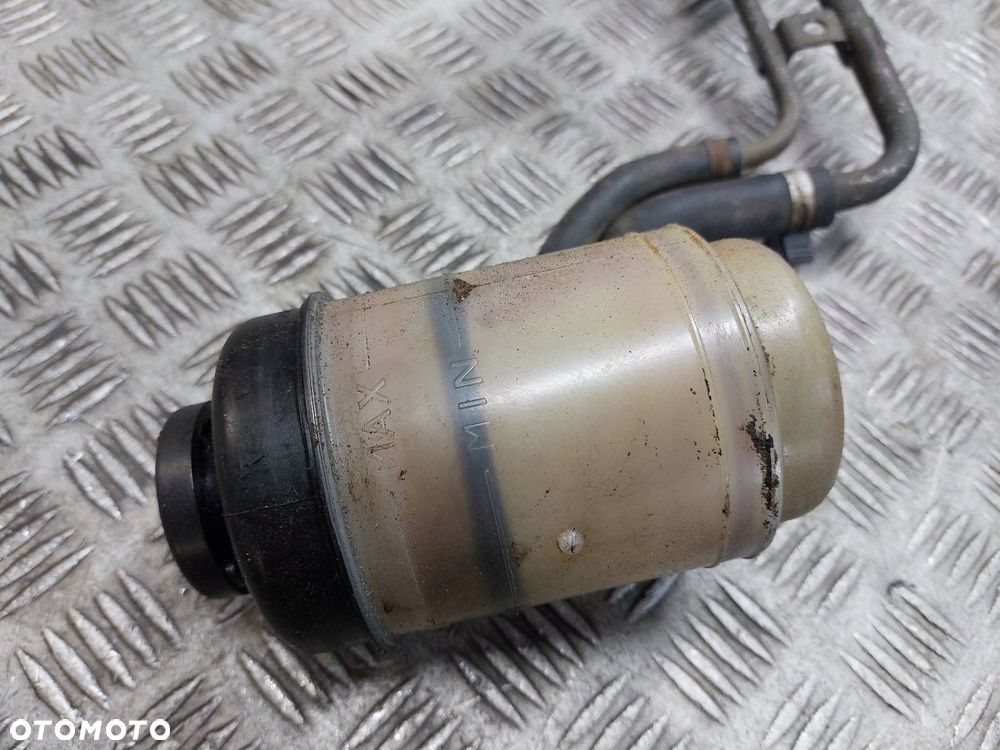 ZBIORNICZEK OLEJU SKRZYNI ISUZU NQR70LL 4.8 - 5