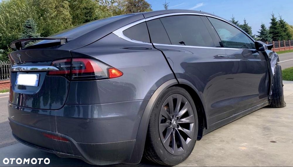 Tesla Model X 75D Allradantrieb - 7