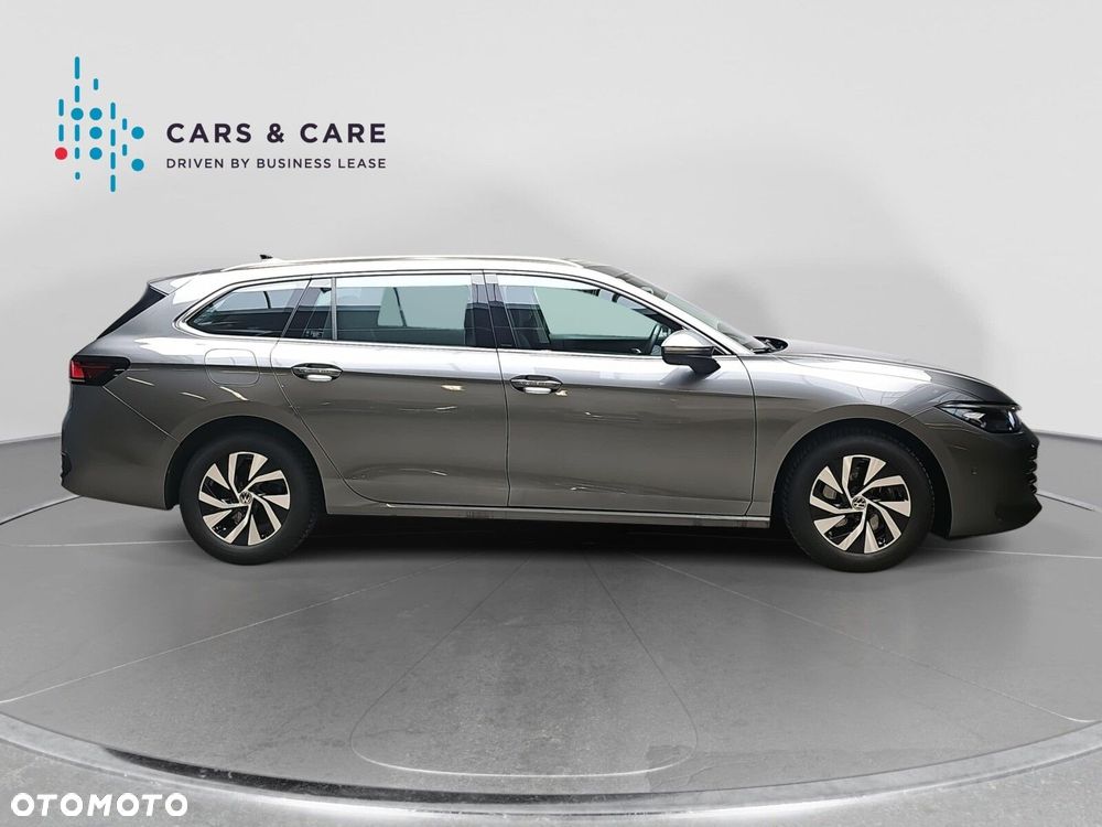 Volkswagen Passat - 23