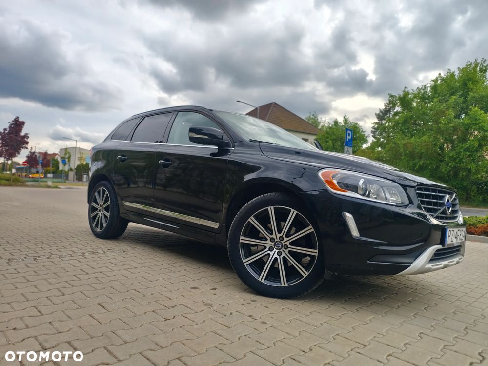 Volvo XC 60 T5 AWD Geartronic Momentum - 2