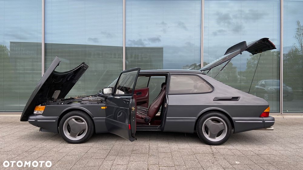 Saab 900 - 9