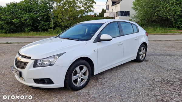Chevrolet Cruze 1.6 LS
