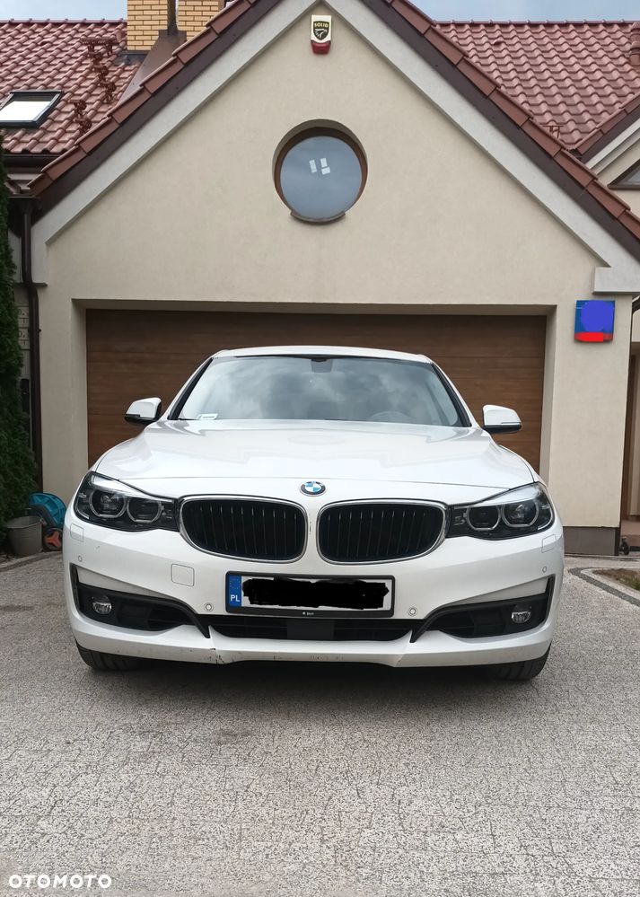 BMW 3GT 320i Advantage - 2