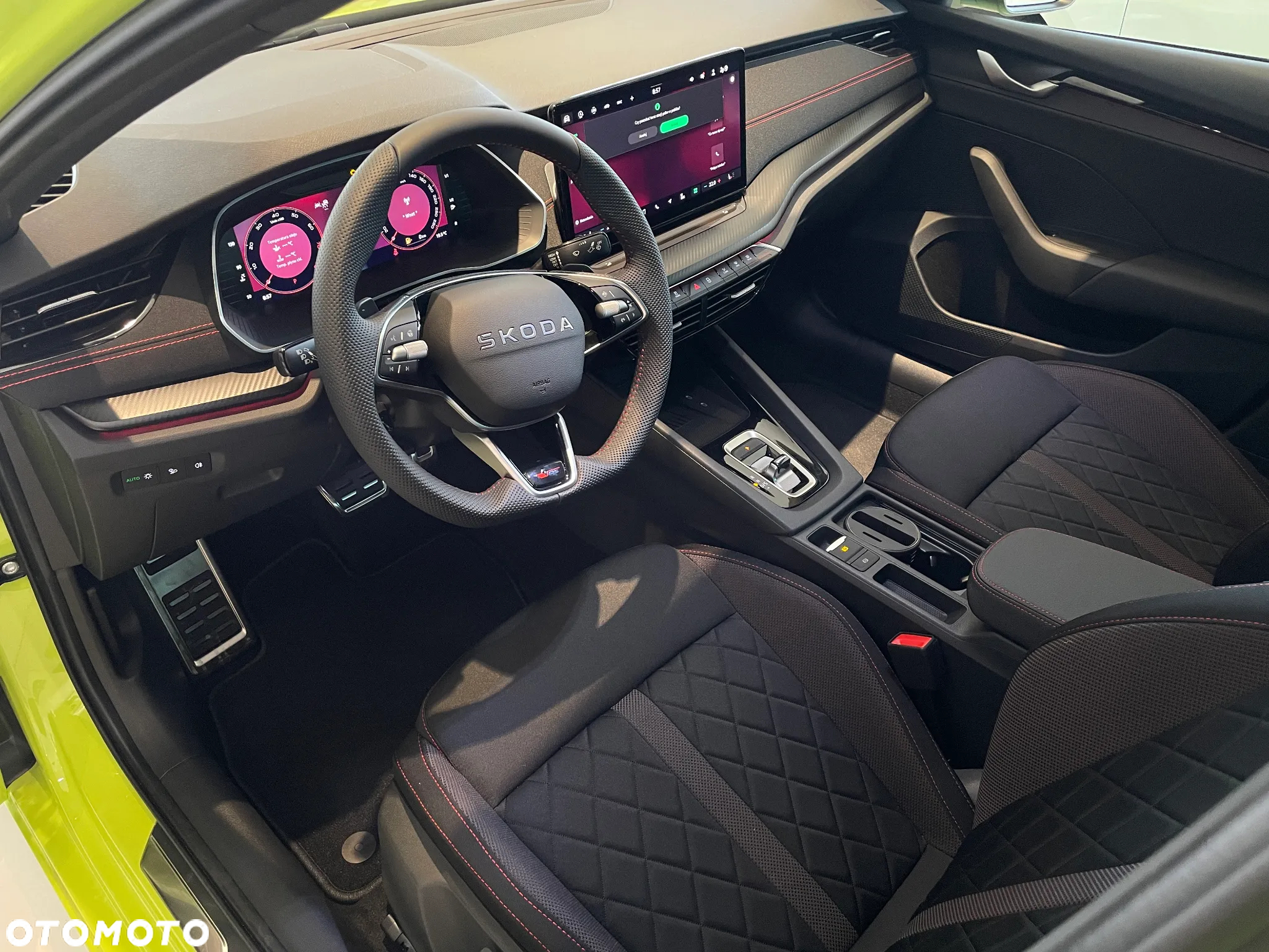 Skoda Octavia 2.0 TSI RS DSG - 22
