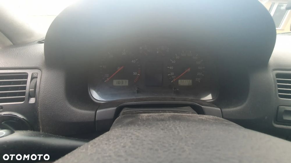 Volkswagen Bora 1.9 TDI - 7