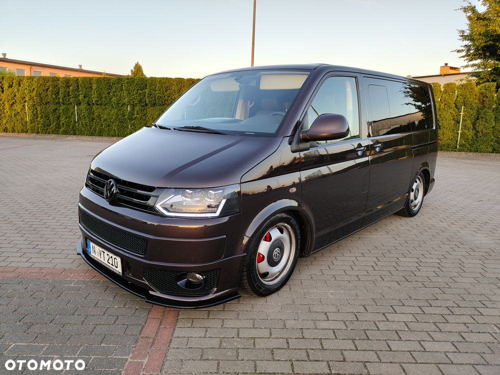 Volkswagen Multivan - 33