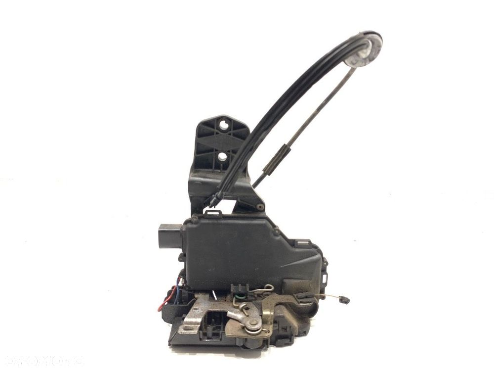 ZAMEK DRZWI LEWY TYŁ - 45.00 PLN - VW PASSAT B5.5 (3B3) 2000 - 2005 1.9 TDI 4motion 96 kW [130 KM] - 1