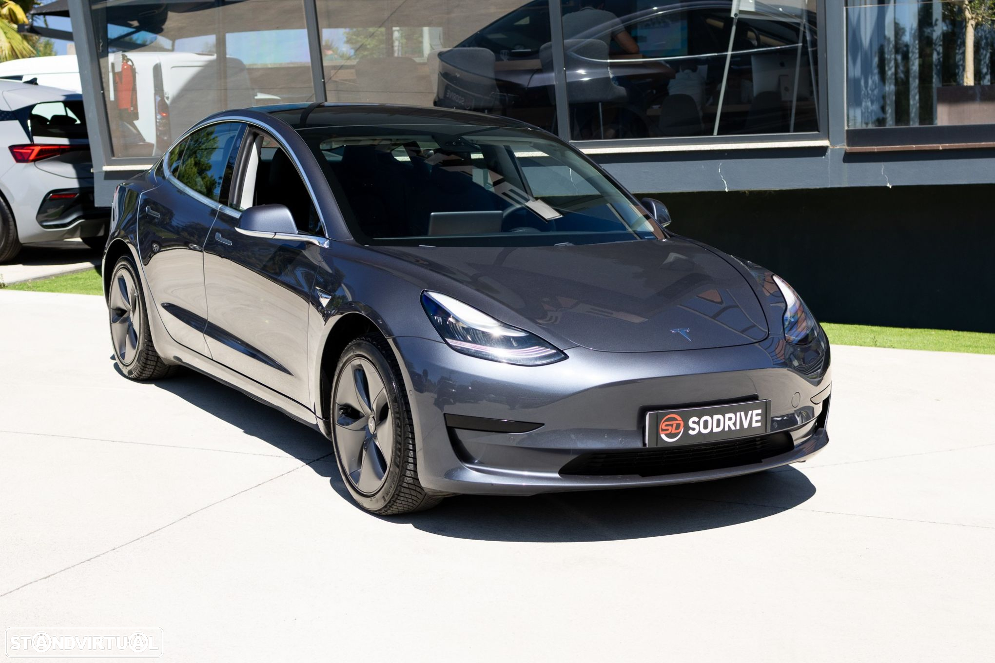 Tesla Model 3 Standard RWD Plus - 8