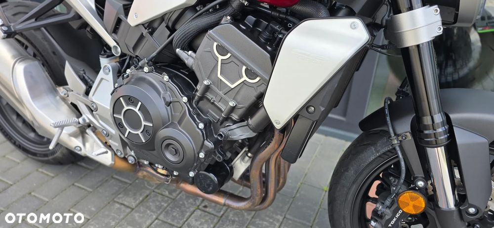 Honda CB - 10