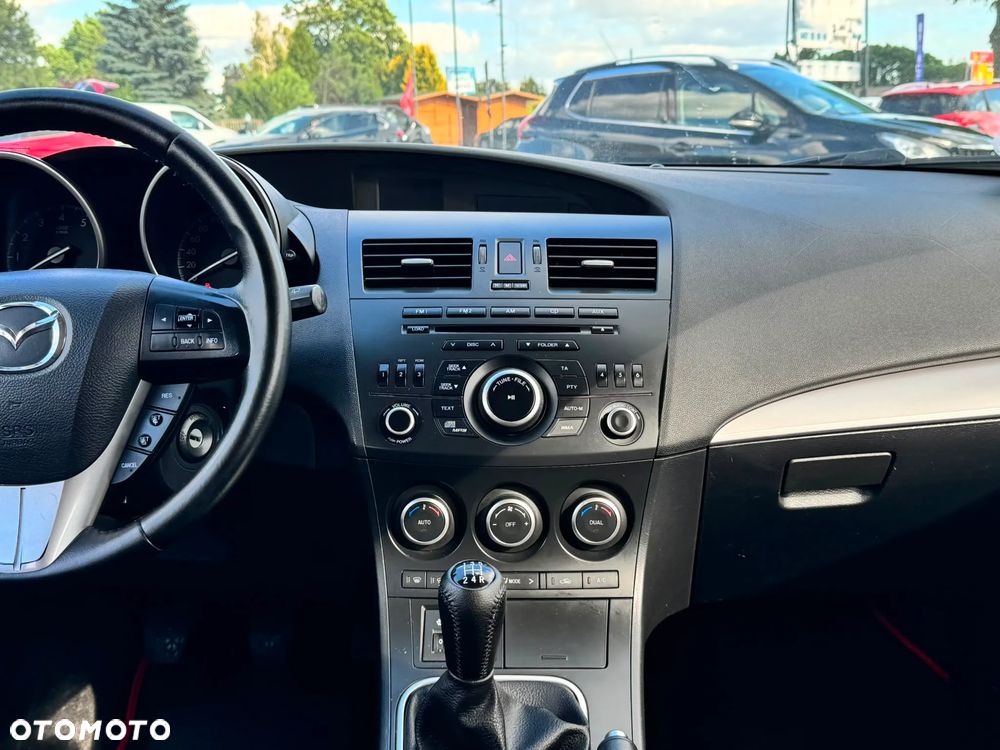 Mazda 3 1.6 Exclusive + - 19