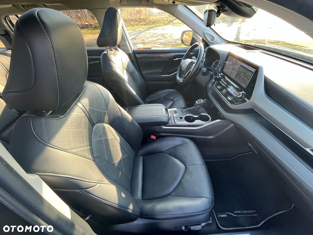Toyota Highlander - 16