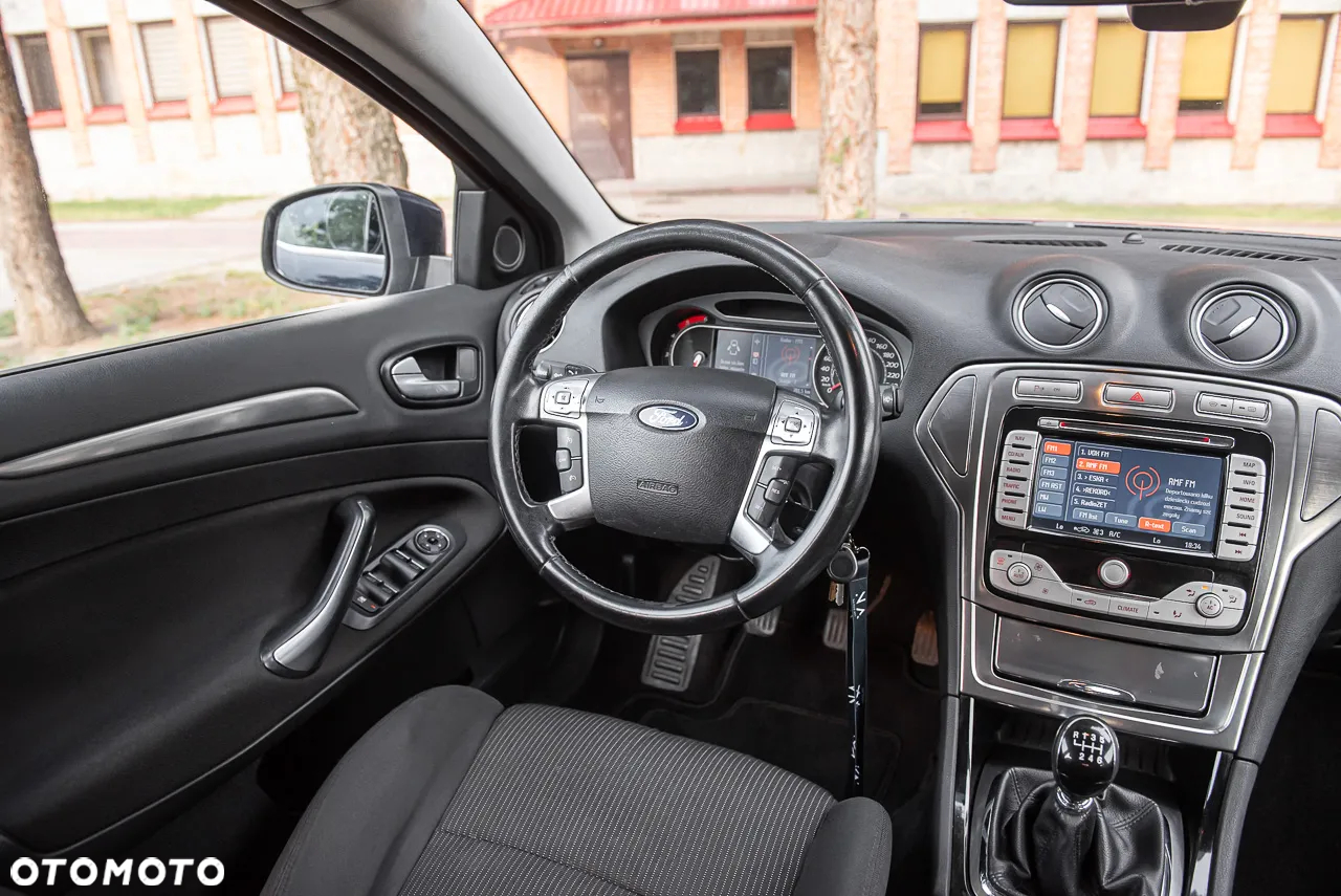 Ford Mondeo 2.0 TDCi Ambiente - 16