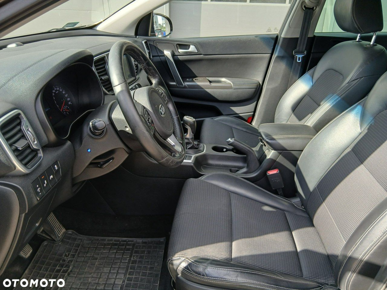 Kia Sportage - 14