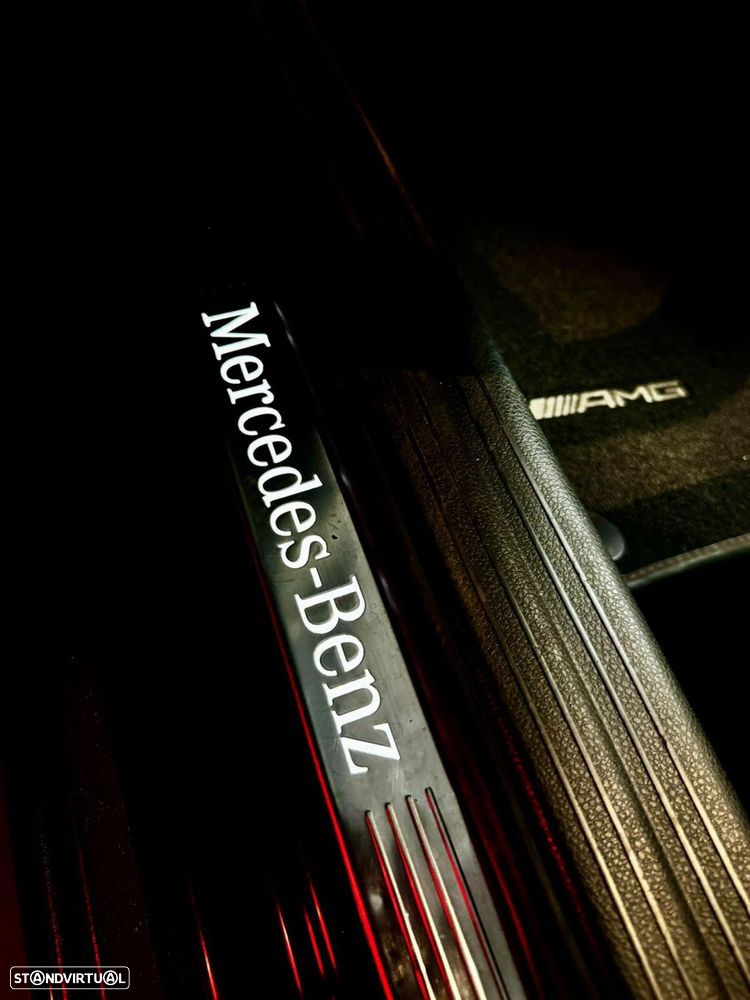 Mercedes-Benz GLA 200 d AMG Line - 38