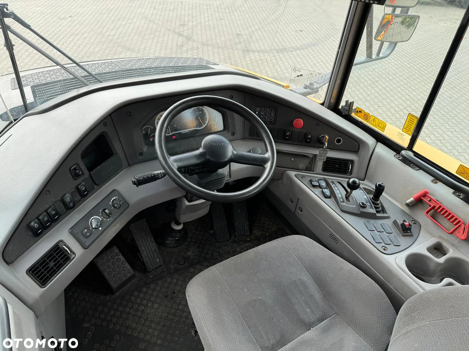Volvo A25G 6x6 WOZIDŁO - 16
