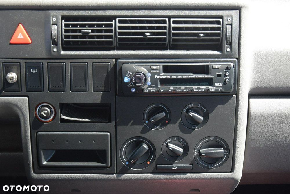 Volkswagen Transporter - 33