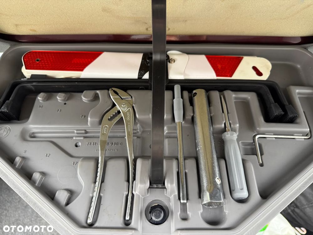 BMW Seria 7 - 30