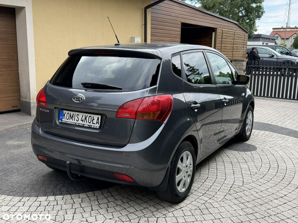 Kia Venga - 6
