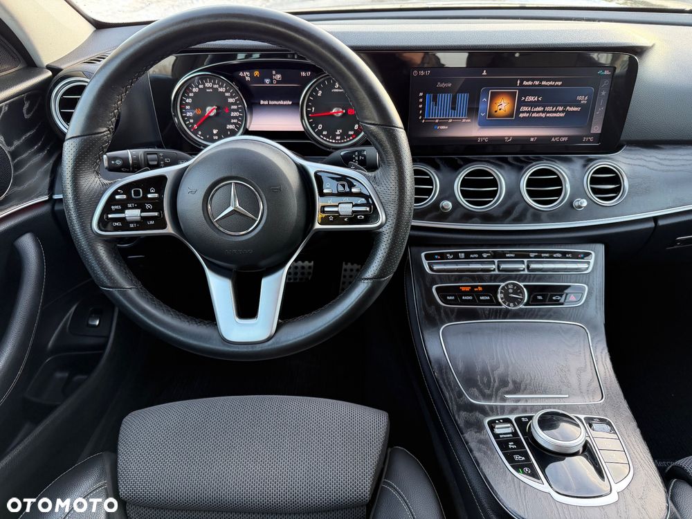 Mercedes-Benz Klasa E - 22