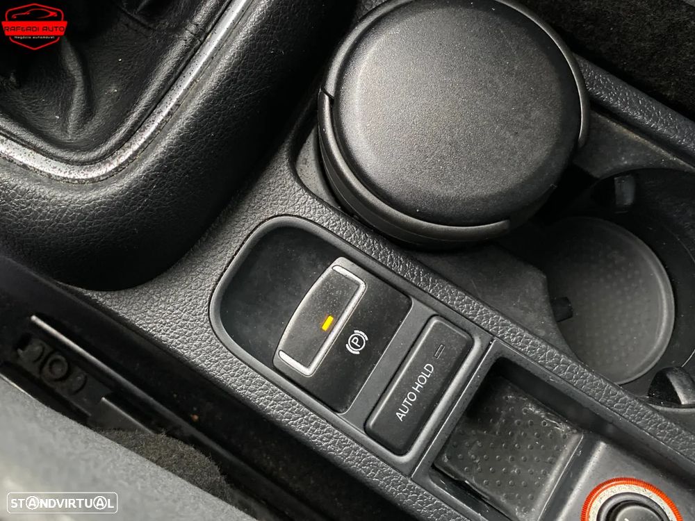 VW Sharan 2.0 TDi Confortline - 29