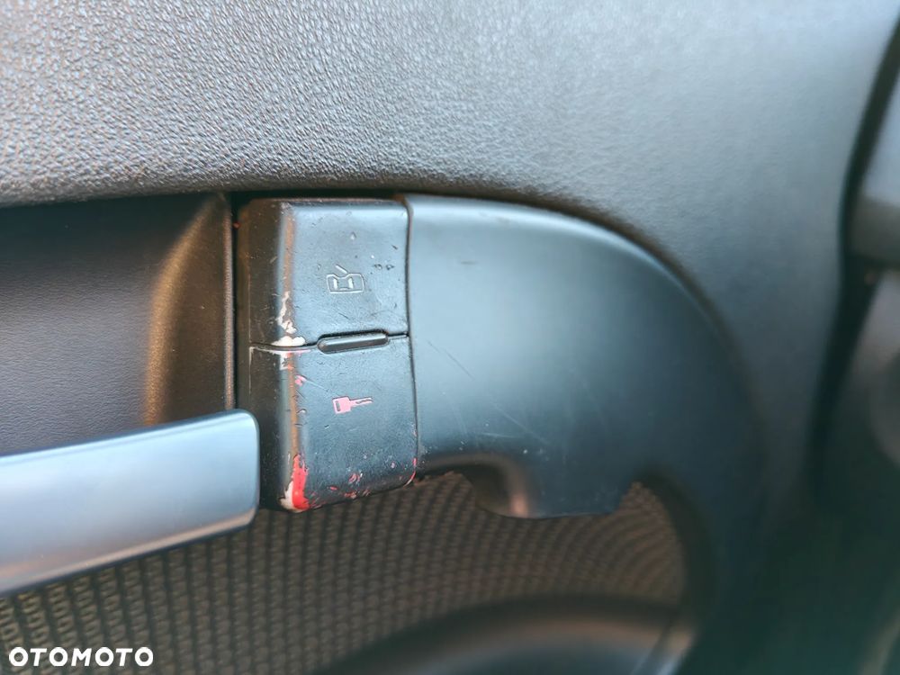 Audi A3 3-drzwiowe 1.9 TDI DPF Ambiente - 19