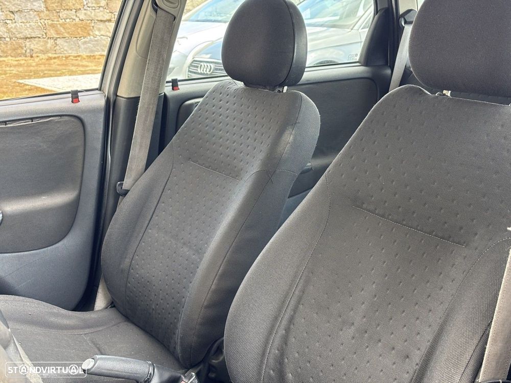 Opel Corsa - 8