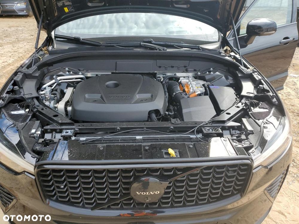 Volvo XC 60 T8 Plug-In Hybrid AWD Ultimate Black Edition - 11