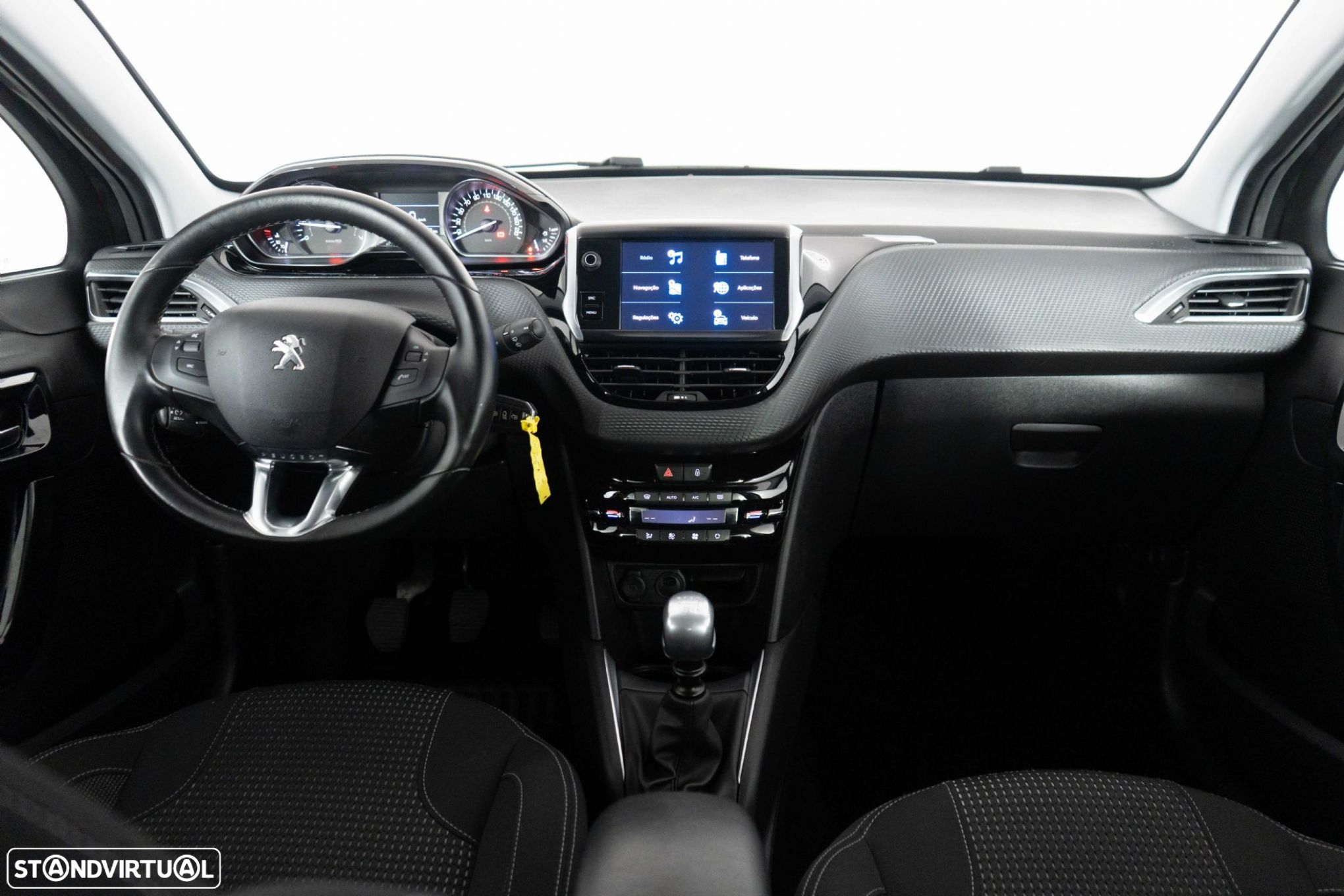Peugeot 208 1.2 PureTech Allure - 17