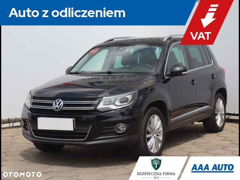 Volkswagen Tiguan - 1