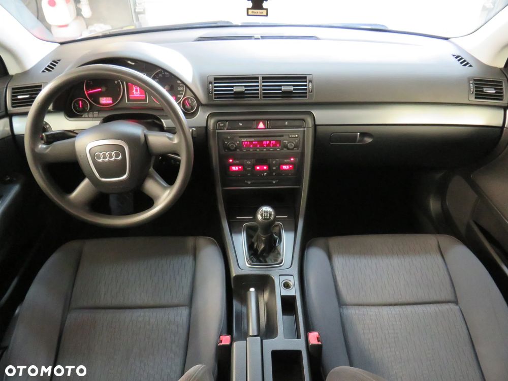 Audi A4 Avant - 30