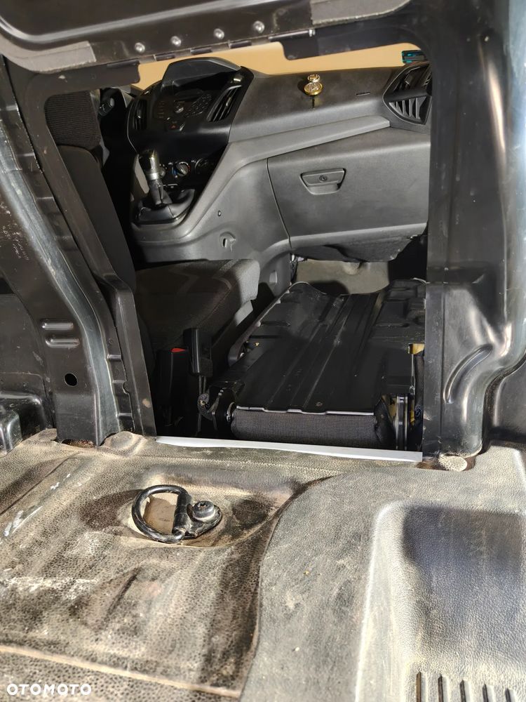 Ford Transit Connect - 30