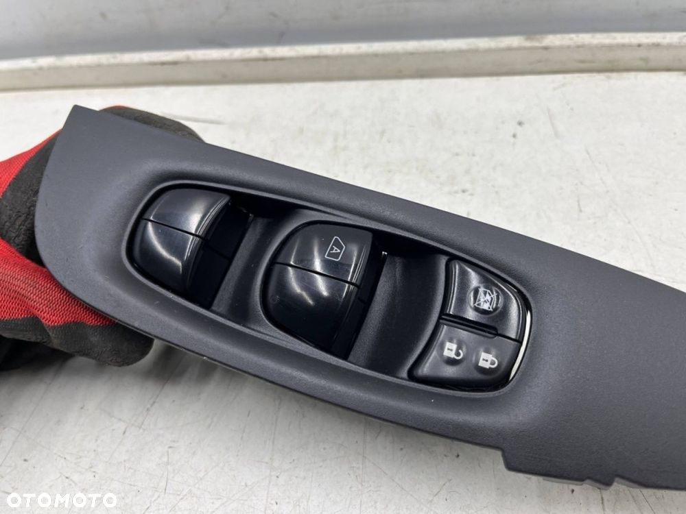 Przełącznik Nissan X-Trail III T32 13-21r. panel przycisk podnoszenia szyb lewy przedni kierowcy - 3