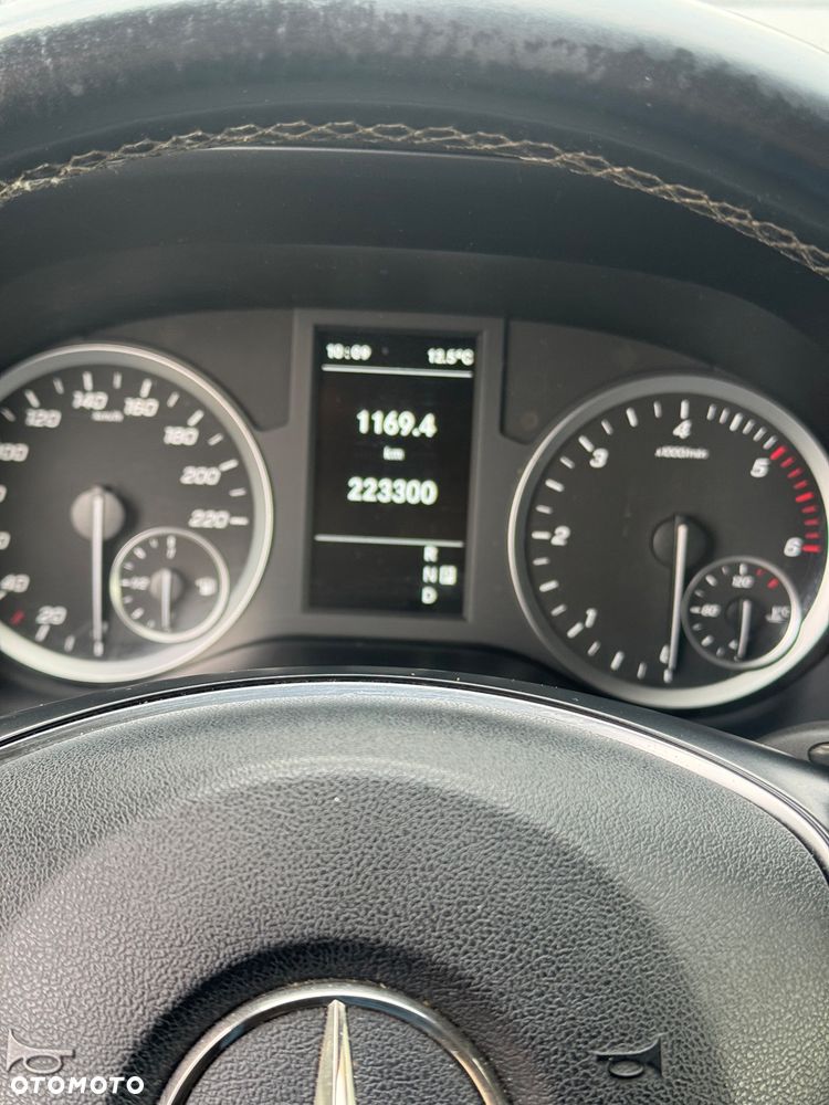 Mercedes-Benz Vito - 8