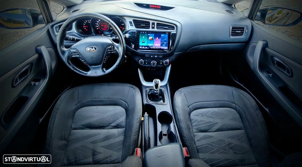 Kia Ceed 1.4 CRDi 90 Spirit - 16